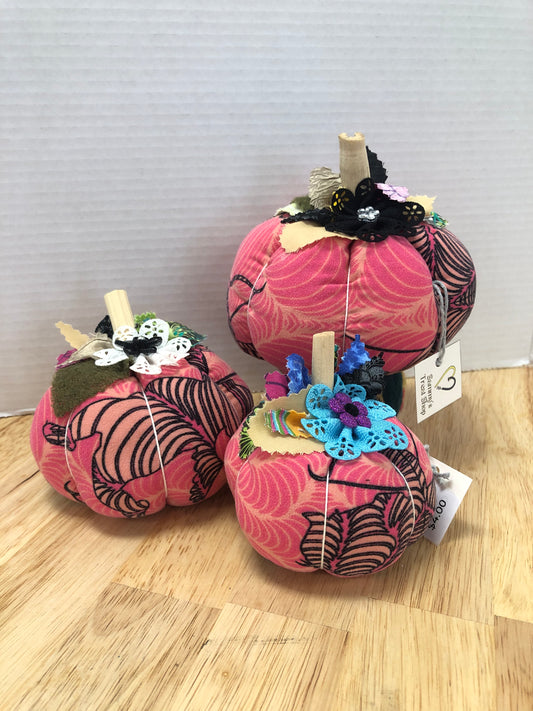 10/21/23 Upcycled Fabric Pumpkins 1-3pm